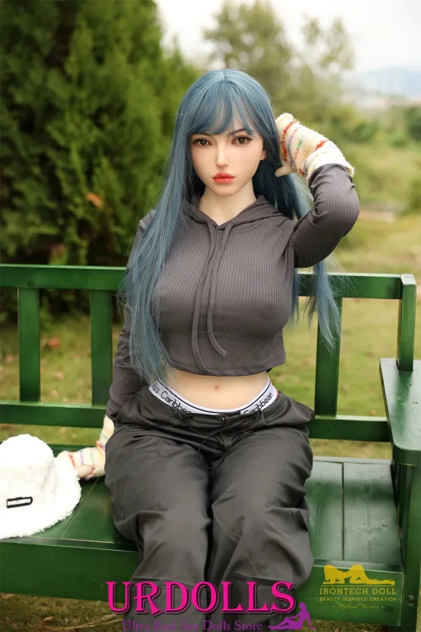 big lips sex doll