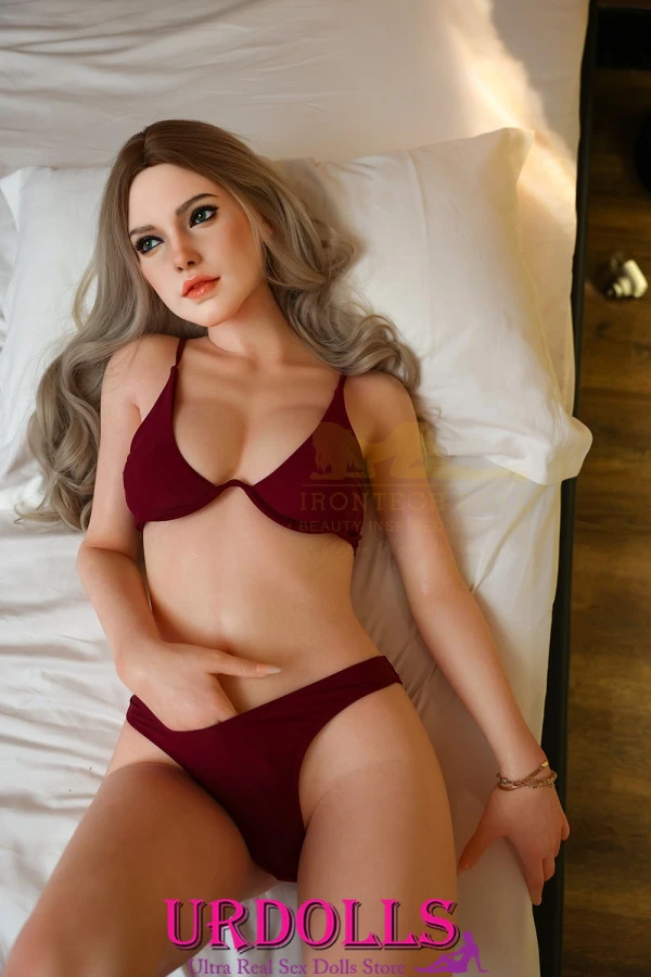 Rowan Sexdoll mature